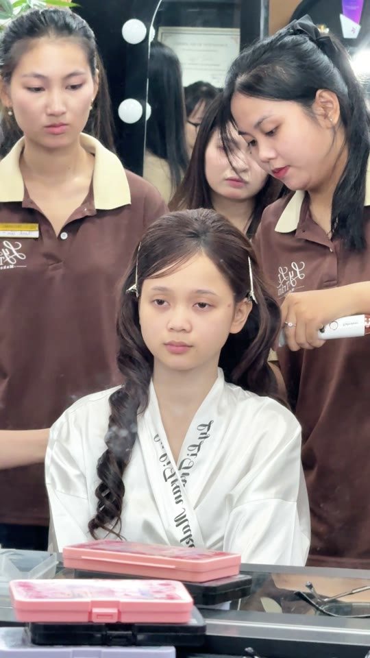 Hai layout cô dâu mới nhất team Thúy Tô vừa học: ăn hỏi và ngày cưới
