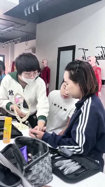 Bộ cọ mới của lớp