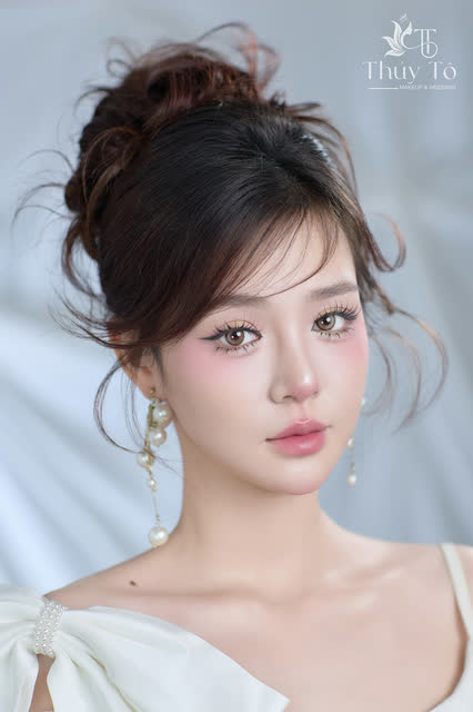 Gương mặt do Thúy Tô Makeup thực hiện — minh hoạ nỗi đau số 8