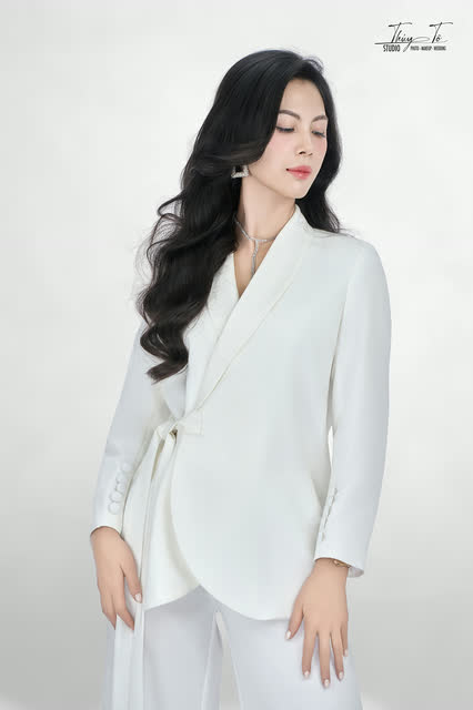 Gương mặt do Thúy Tô Makeup thực hiện — minh hoạ nỗi đau số 11